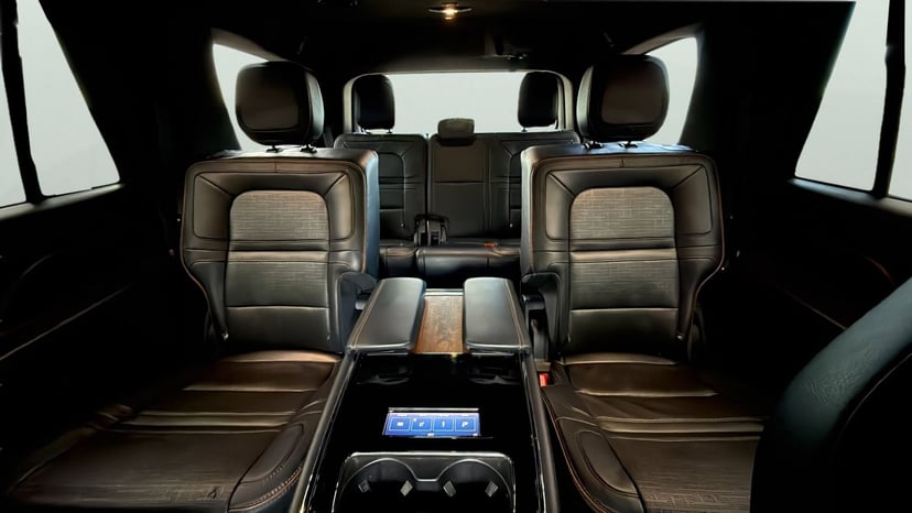 2022 Lincoln Navigator - Image 25