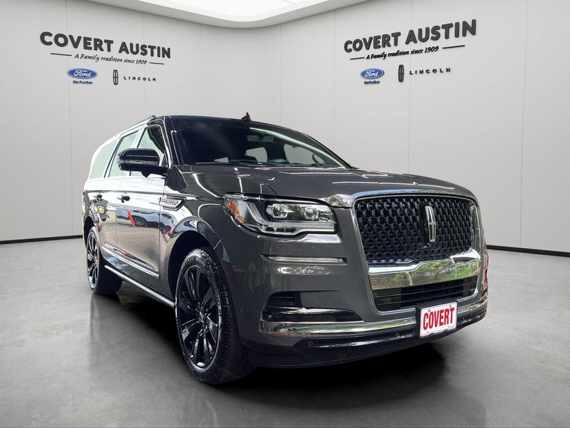 2022 Lincoln Navigator - Image 7