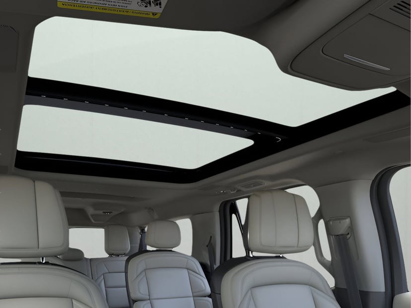 2026 Lincoln Navigator L - Image 17