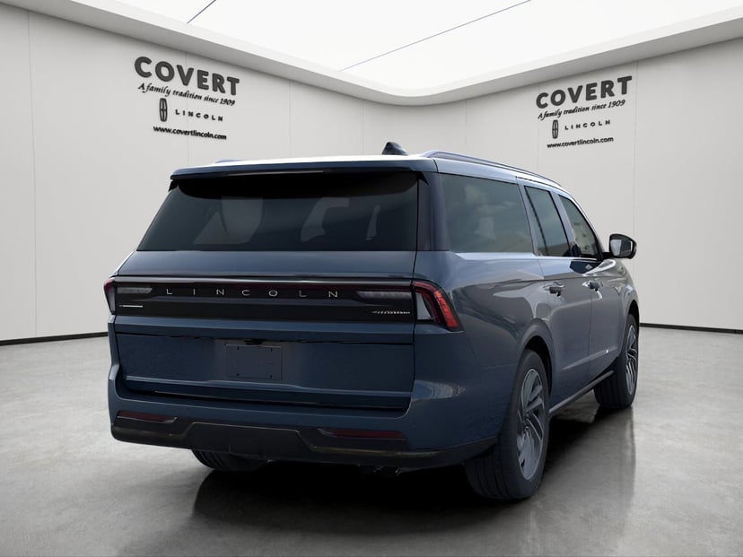 2026 Lincoln Navigator L - Image 8