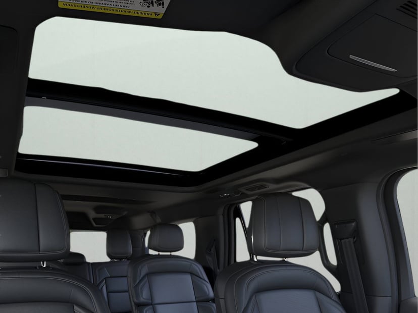 2025 Lincoln Navigator L - Image 22