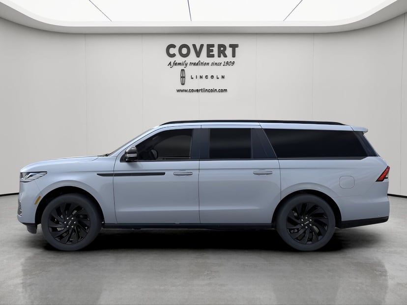 2025 Lincoln Navigator L - Image 3