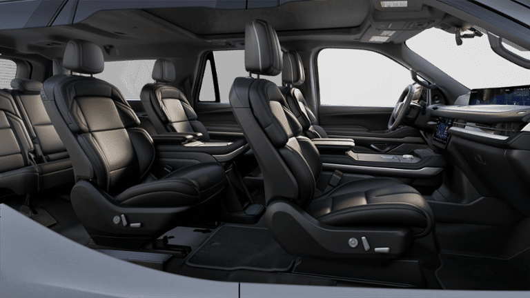 2025 Lincoln Navigator L - Image 28