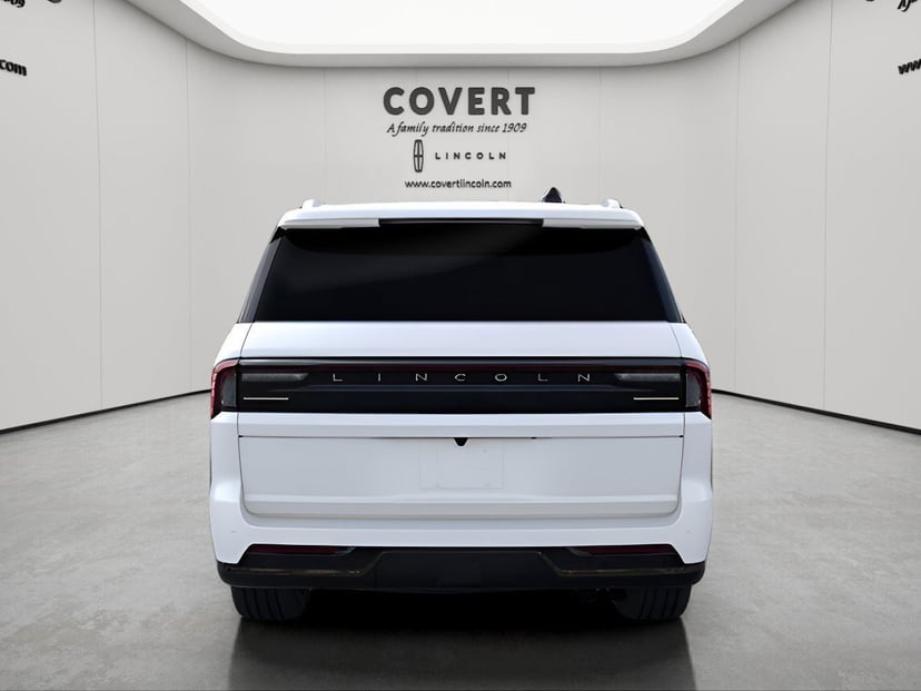2026 Lincoln Navigator L - Image 5