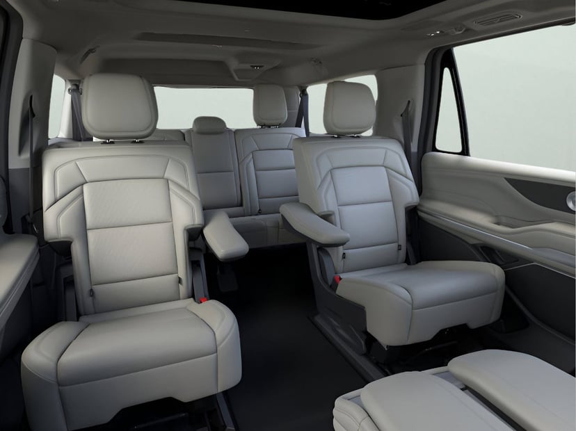 2026 Lincoln Navigator L - Image 10