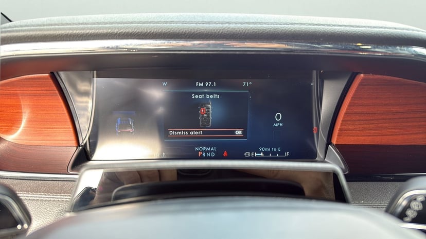 2022 Lincoln Navigator L - Image 13