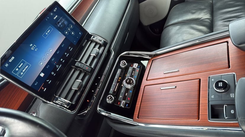 2022 Lincoln Navigator L - Image 20