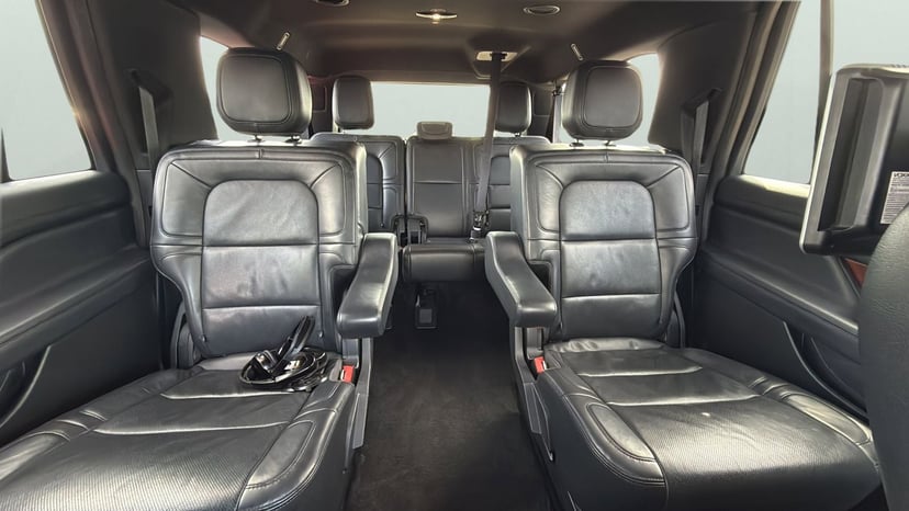 2022 Lincoln Navigator L - Image 25