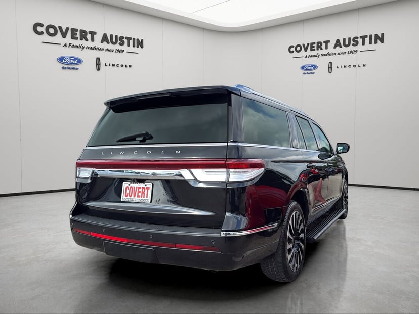 2022 Lincoln Navigator L - Image 5