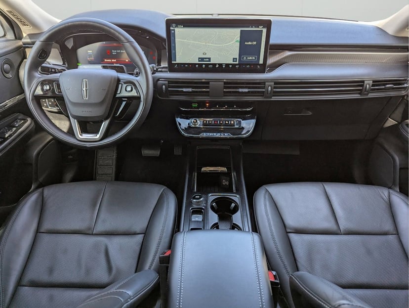 2024 Lincoln Corsair Plug-In Hybrid - Image 17