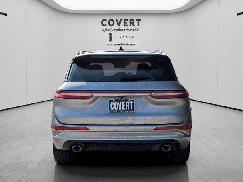 2024 Lincoln Corsair Plug-In Hybrid - Image 4