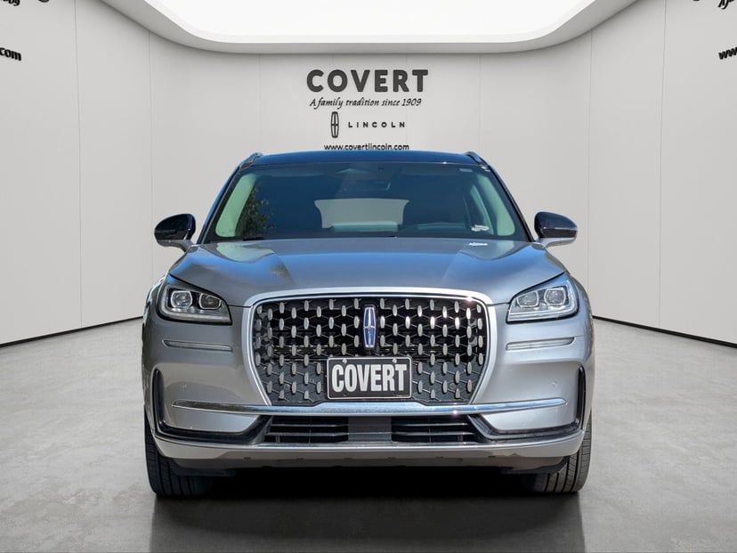 2024 Lincoln Corsair Plug-In Hybrid - Image 5