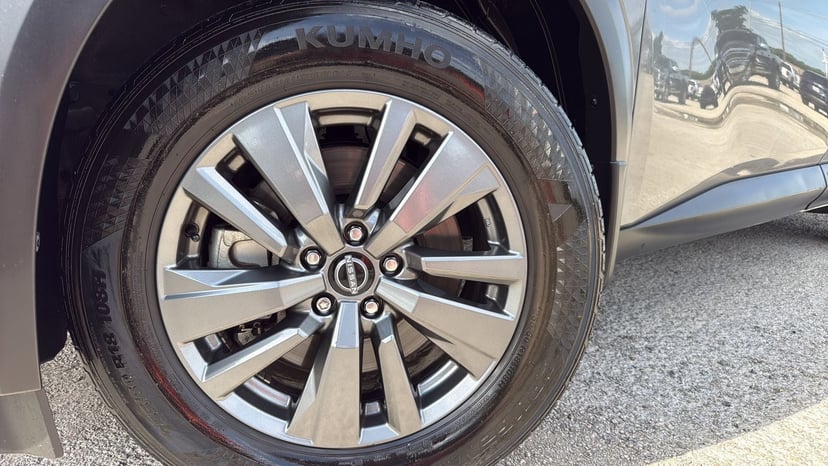 2024 Nissan Pathfinder - Image 29