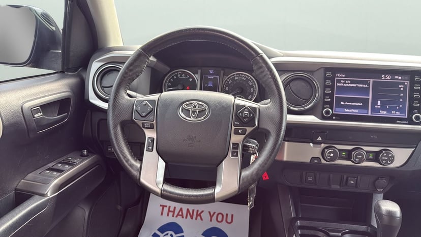 2020 Toyota Tacoma - Image 10