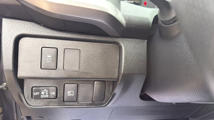 2020 Toyota Tacoma - Image 15
