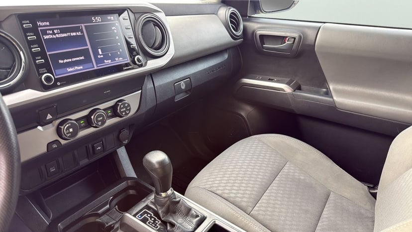 2020 Toyota Tacoma - Image 17