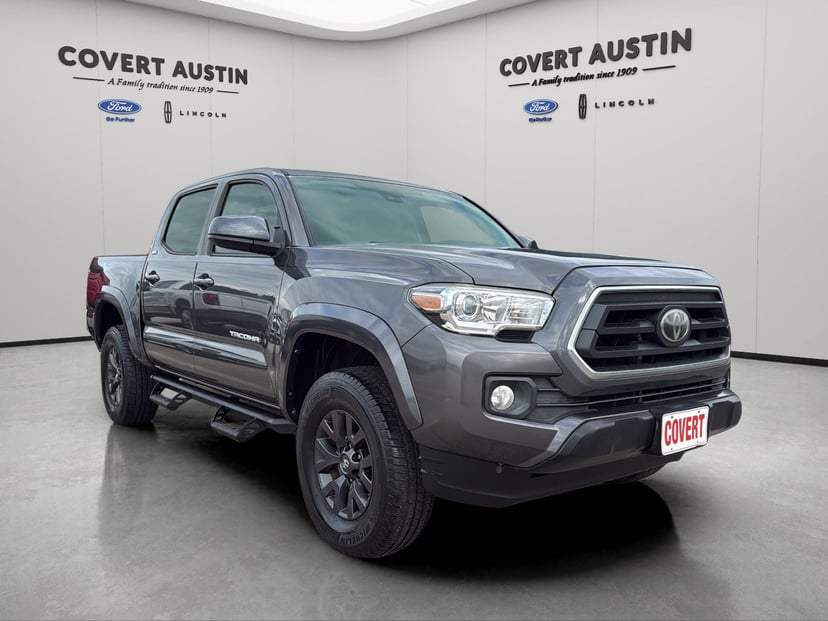 2020 Toyota Tacoma - Image 5