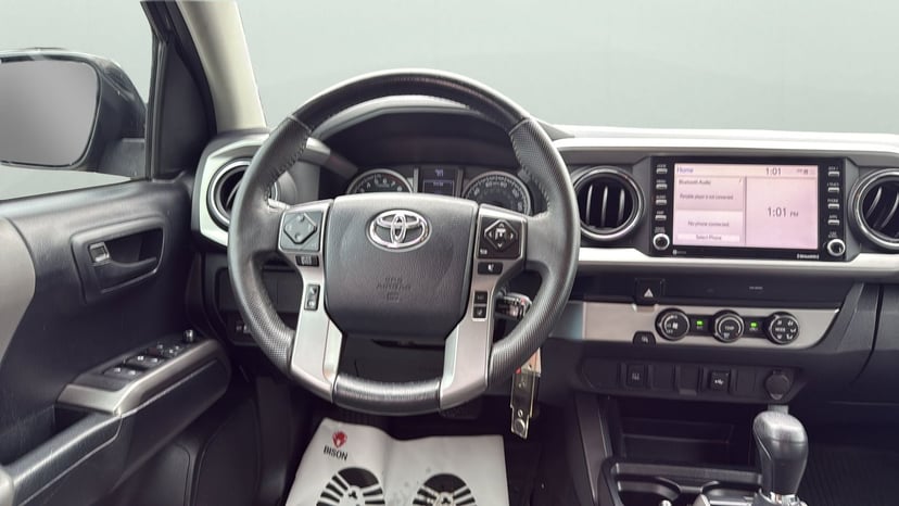 2020 Toyota Tacoma - Image 12