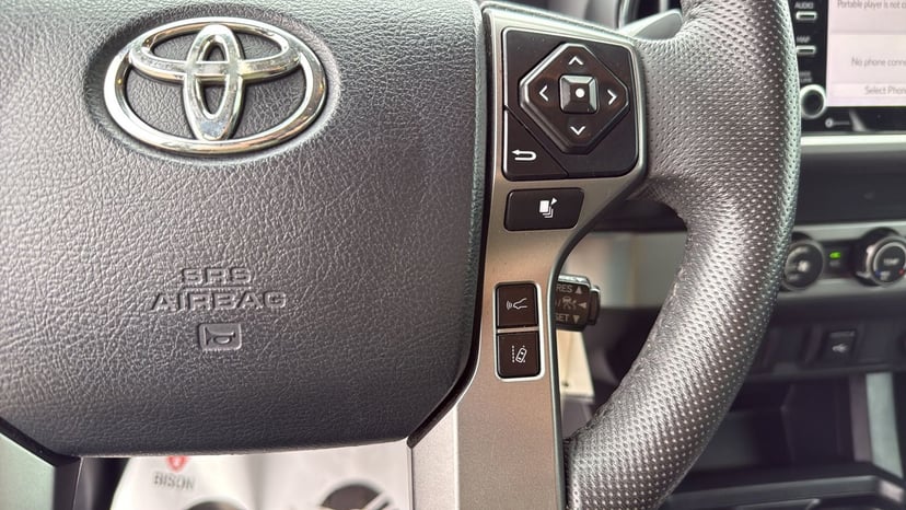 2020 Toyota Tacoma - Image 15