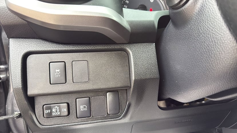 2020 Toyota Tacoma - Image 17