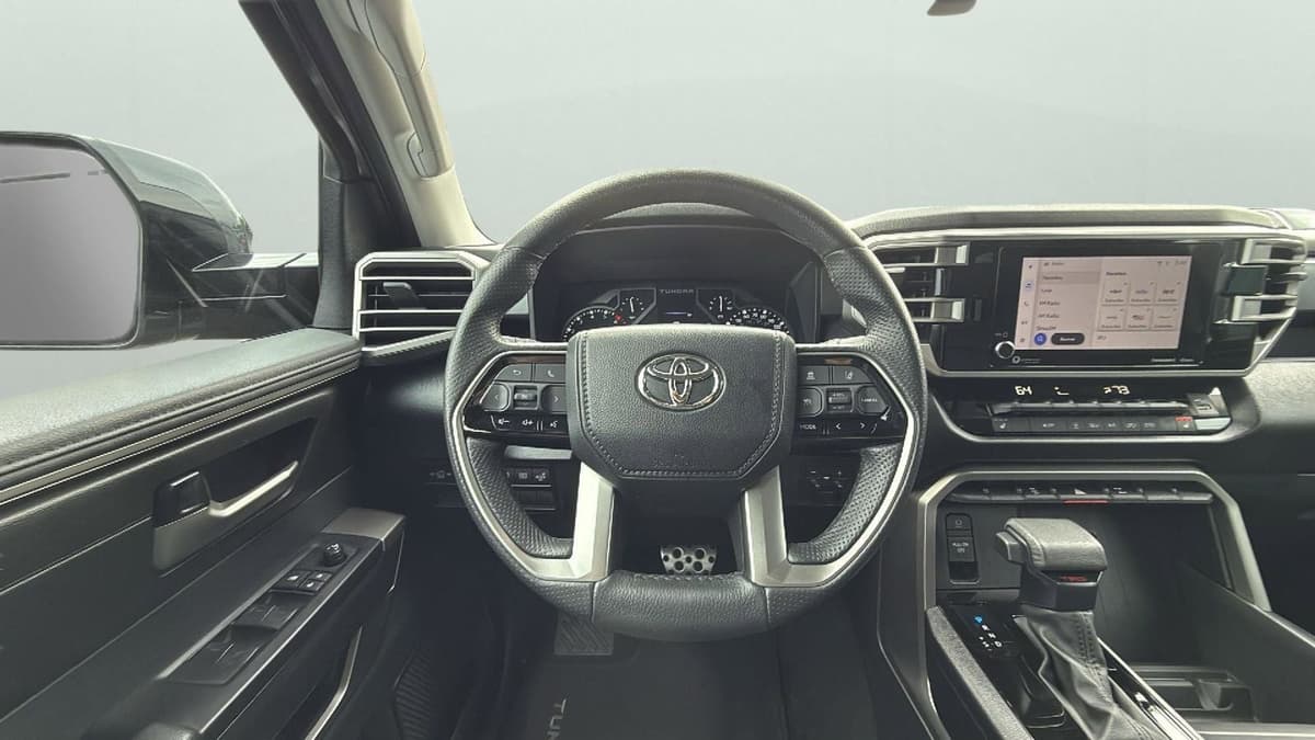 2023 Toyota Tundra - Image 12