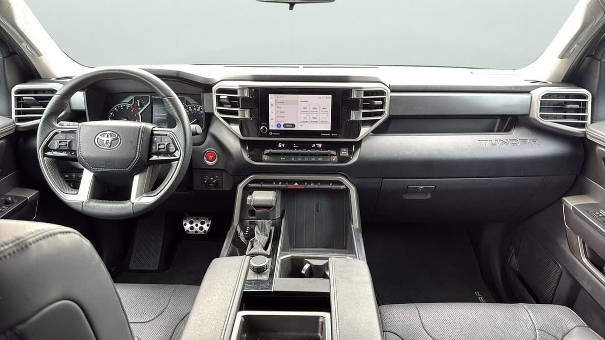 2023 Toyota Tundra - Image 21