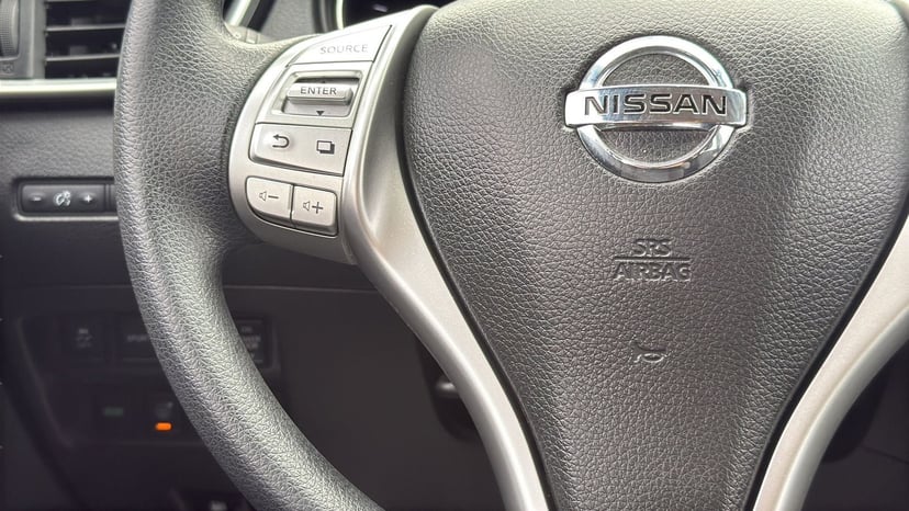 2015 Nissan Rogue - Image 10