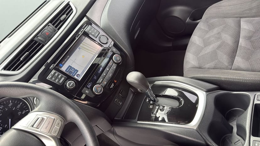 2015 Nissan Rogue - Image 14