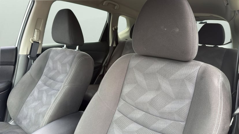2015 Nissan Rogue - Image 3