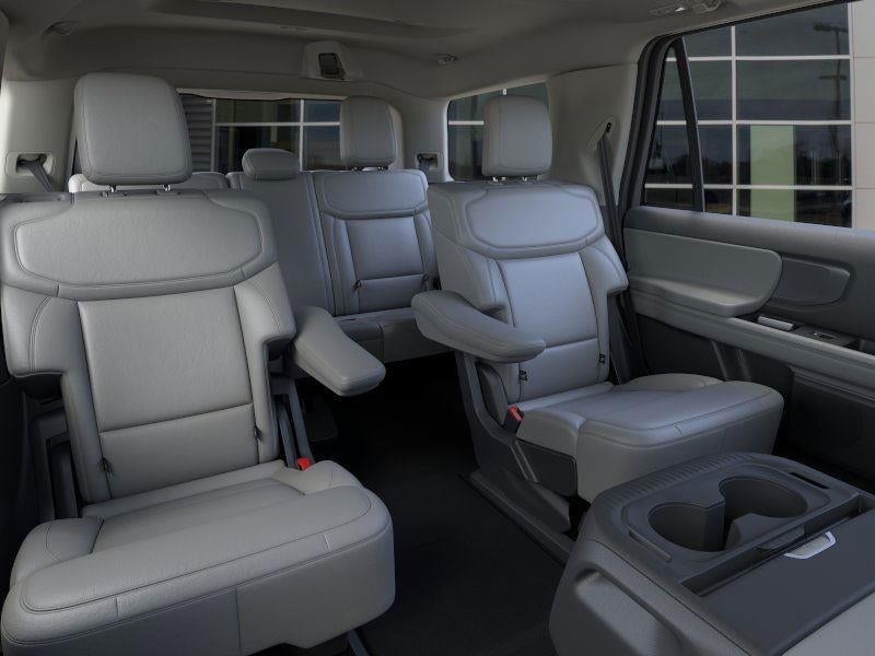2026 Ford Expedition - Image 11