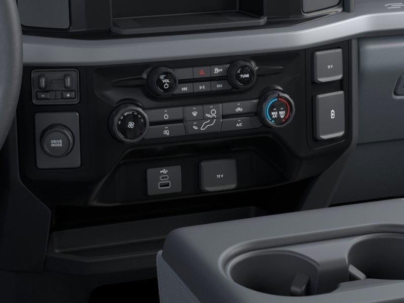 2026 Ford Super Duty F-250 SRW - Image 13