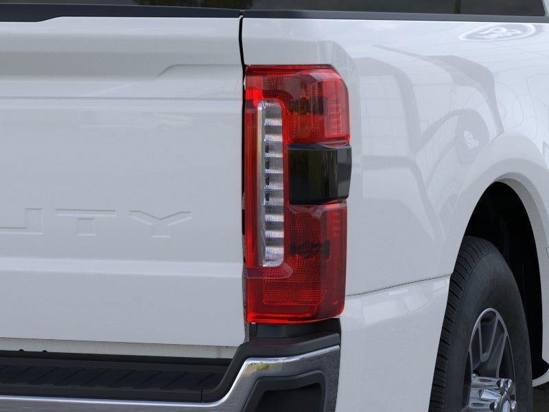 2026 Ford Super Duty F-350 SRW - Image 21