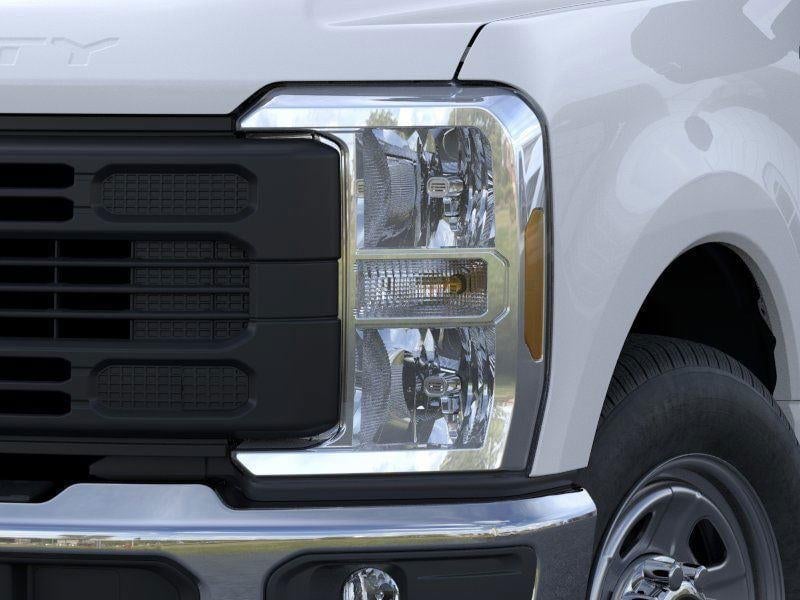 2026 Ford Super Duty F-350 SRW - Image 18