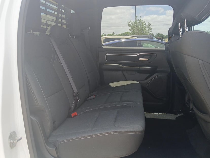 2020 RAM 1500 - Image 12