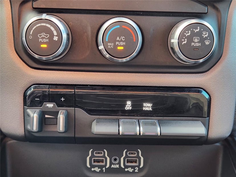 2020 RAM 1500 - Image 14
