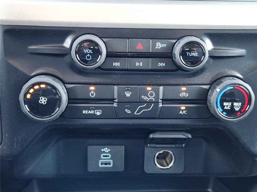 2026 Ford Super Duty F-450 - Image 14