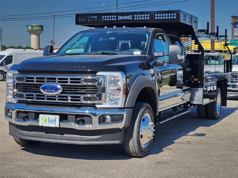 2026 Ford Super Duty F-450 - Image 2