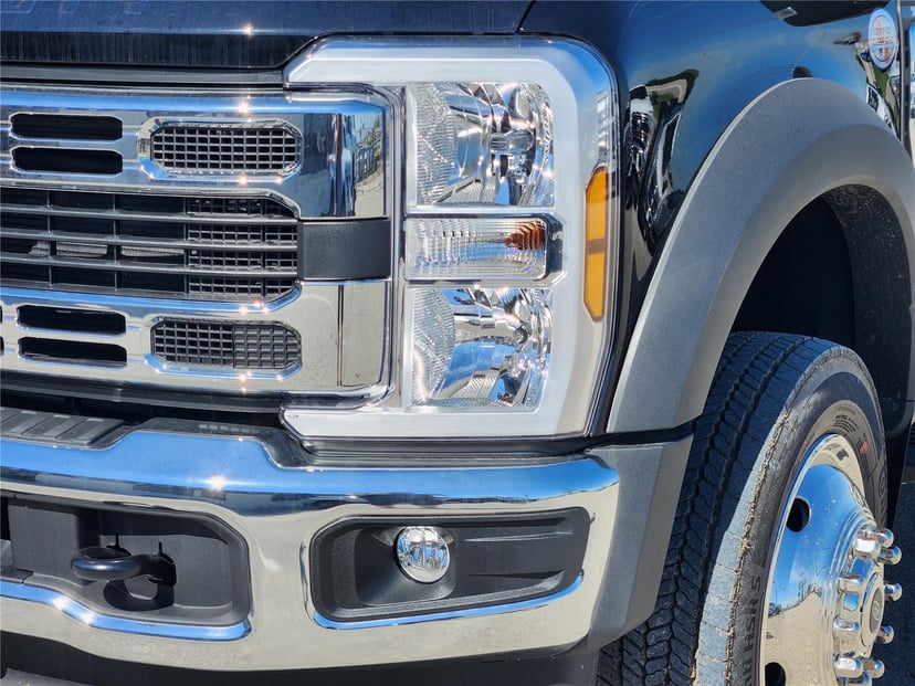 2026 Ford Super Duty F-450 - Image 7