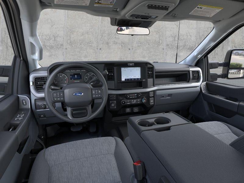 2026 Ford Super Duty F-550 - Image 9