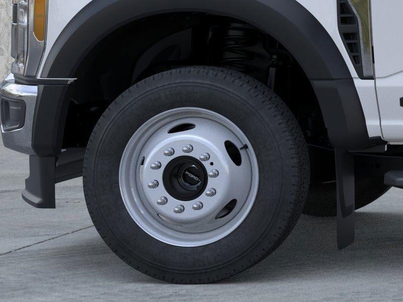2026 Ford Super Duty F-550 - Image 19