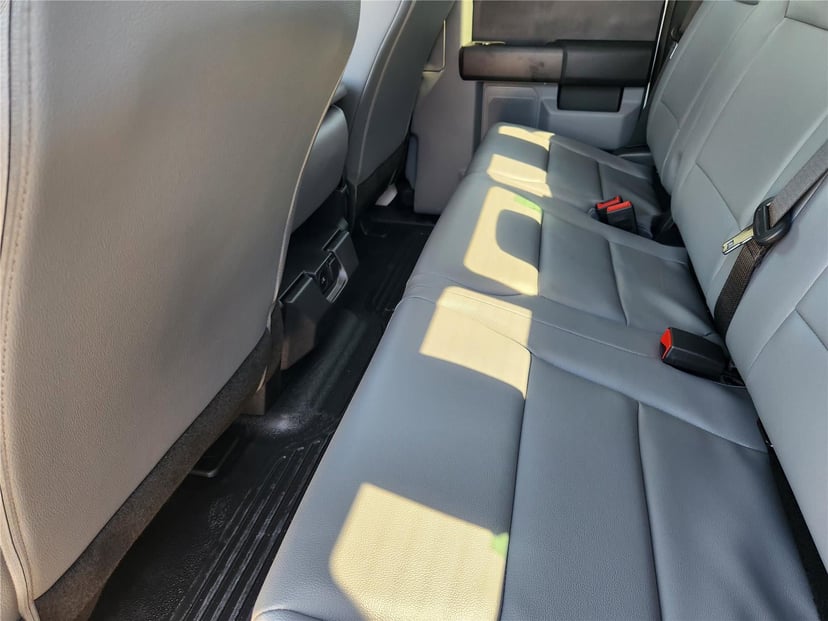 2025 Ford Super Duty F-350 - Image 18