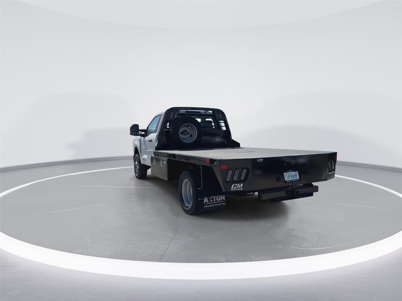 2026 Ford Super Duty F-350 - Image 8