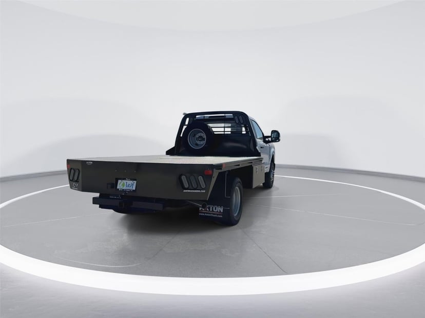2026 Ford Super Duty F-350 - Image 9