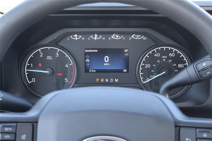2025 Ford Super Duty F-350 - Image 27