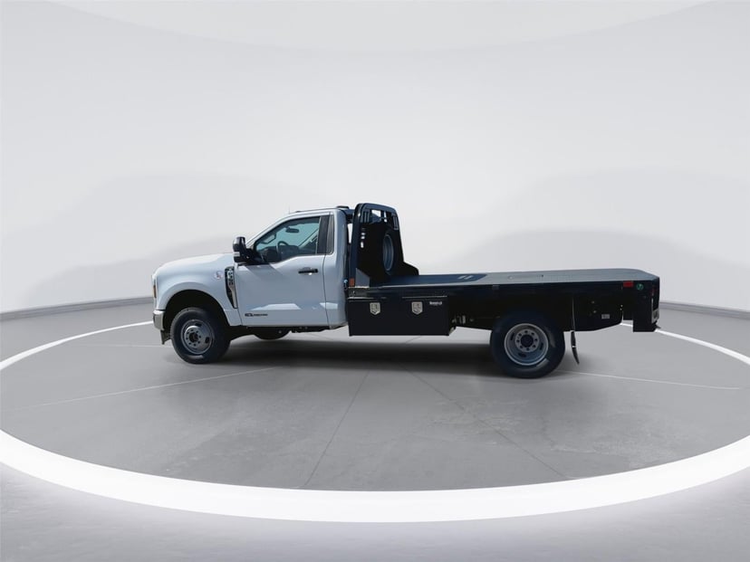 2026 Ford Super Duty F-350 - Image 7