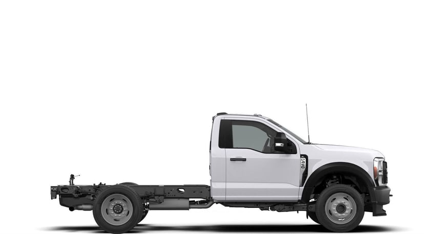 2026 Ford Super Duty F-450 - Image 5