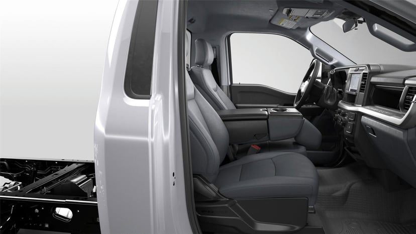 2026 Ford Super Duty F-450 - Image 6