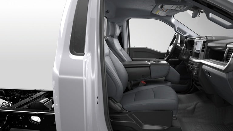 2026 Ford Super Duty F-450 - Image 13