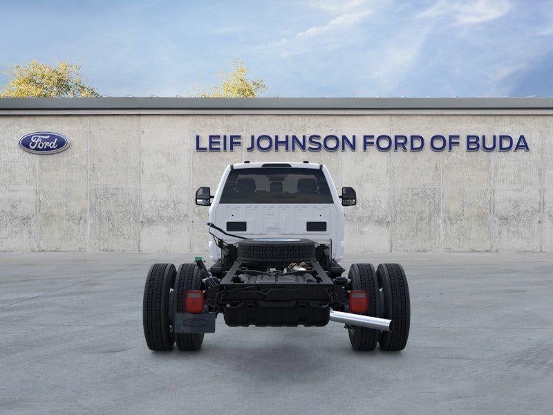 2026 Ford Super Duty F-550 - Image 5