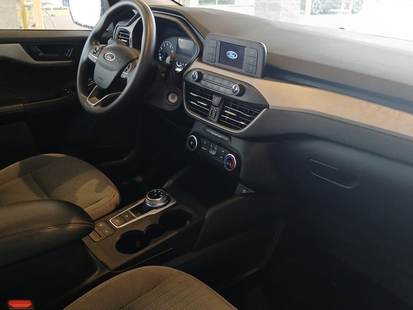 2022 Ford Escape - Image 13
